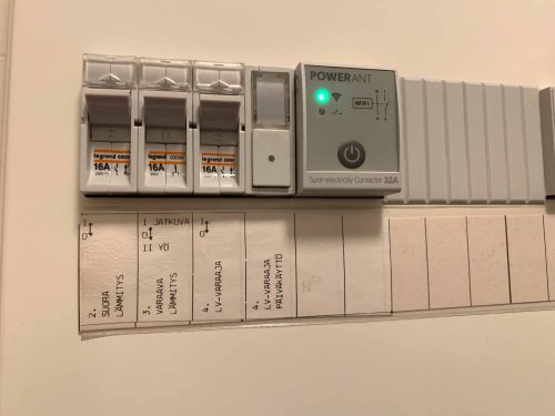 Reseña fotográfica del contactor eléctrico Spot 32A