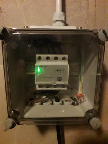 Reseña fotográfica del contactor eléctrico Spot 63A